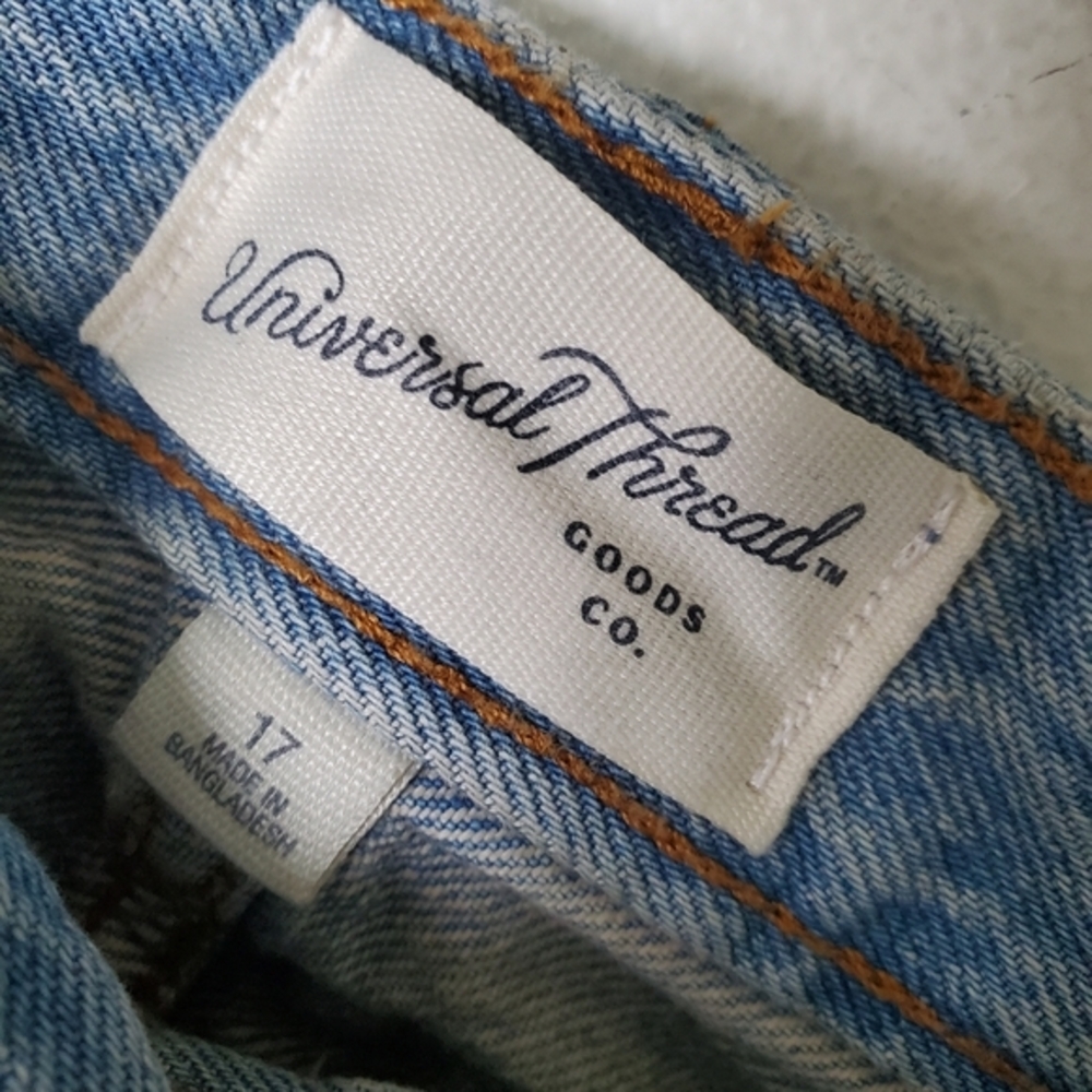 Universal Thread Women's Button Fly Distressed Blue Denim Jean‎ Shorts Jorts - Picture 6 of 12